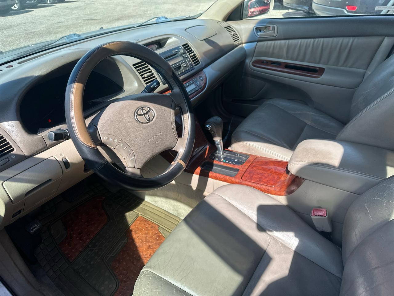 Toyota Camry LE V6 2005