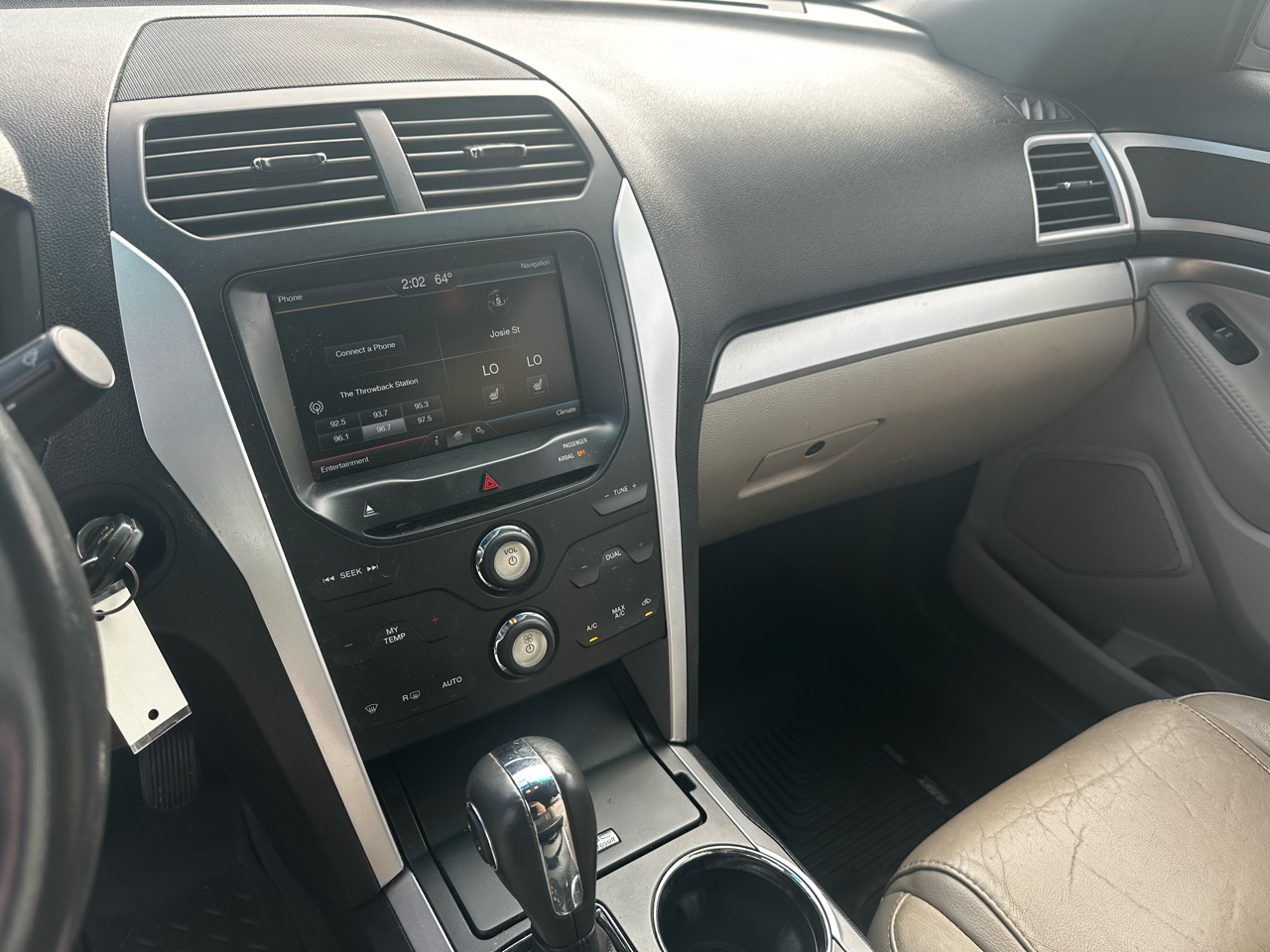 Ford Explorer XLT 4WD 2015