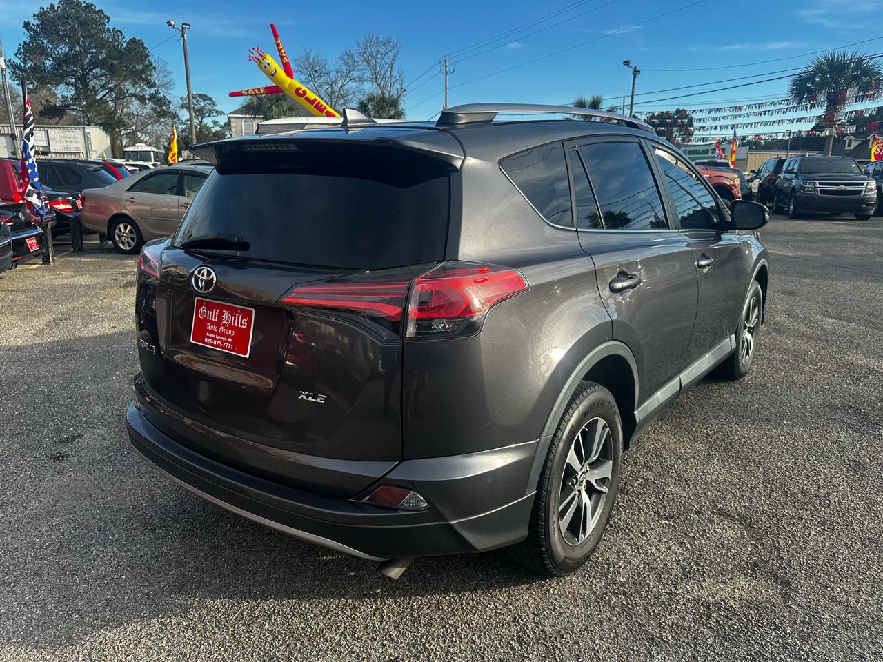 Toyota RAV4 XLE FWD 2018