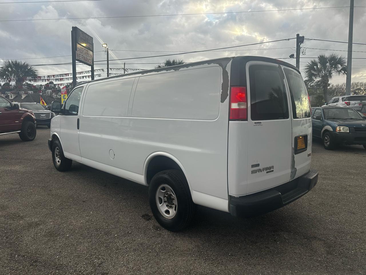 GMC Savana G2500 Extended Cargo 2012