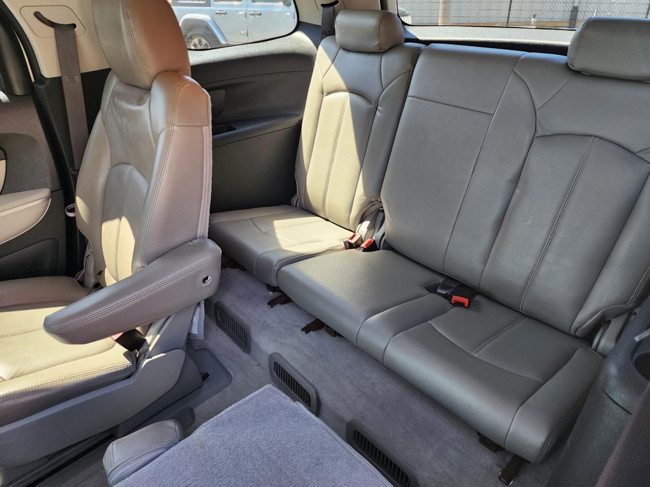 GMC Acadia SLE-2 FWD 2011