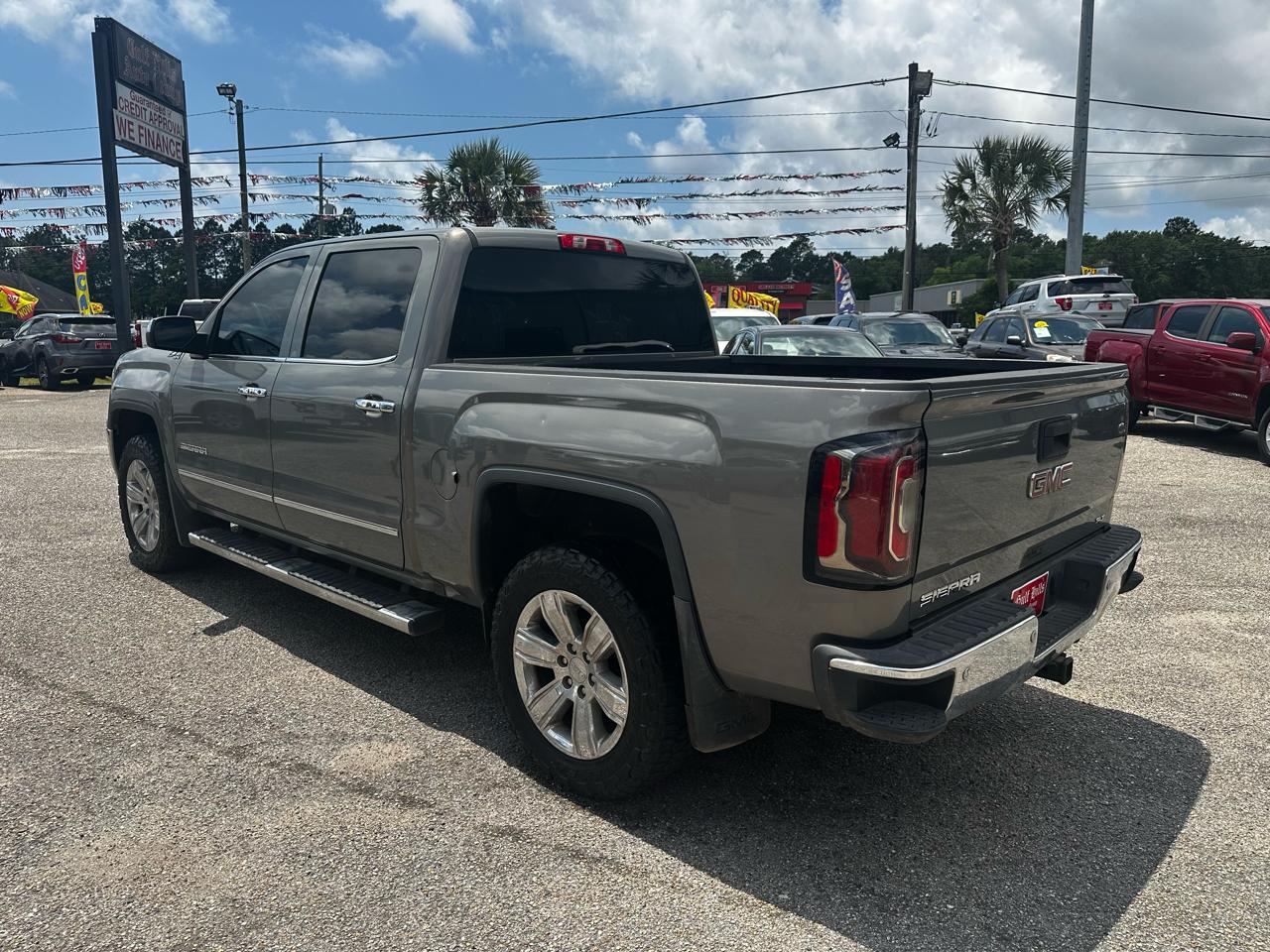 GMC Sierra 1500 SLT Crew Cab Long Box 4WD 2017