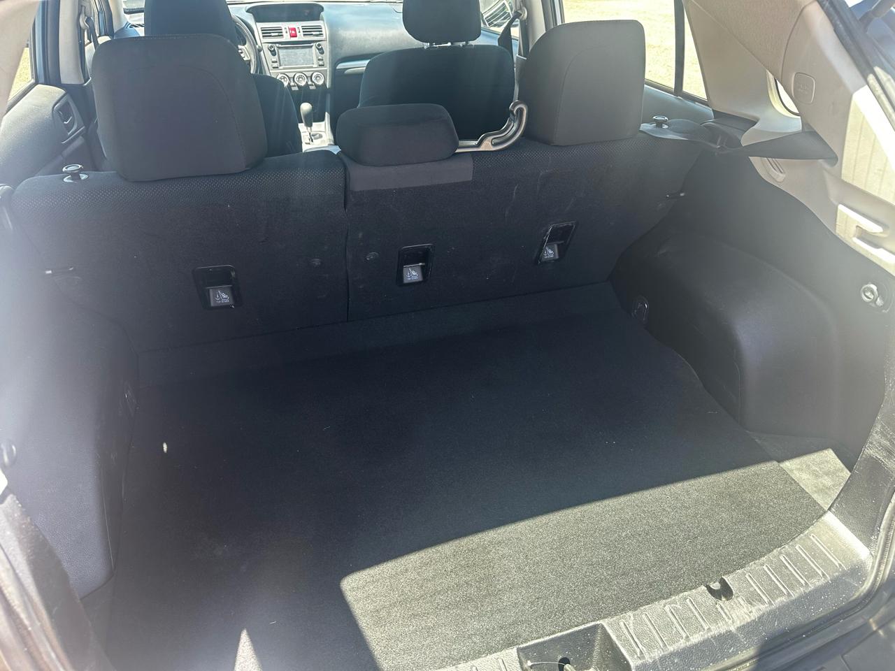 Subaru Impreza 2.0i PZEV CVT 5-Door 2015