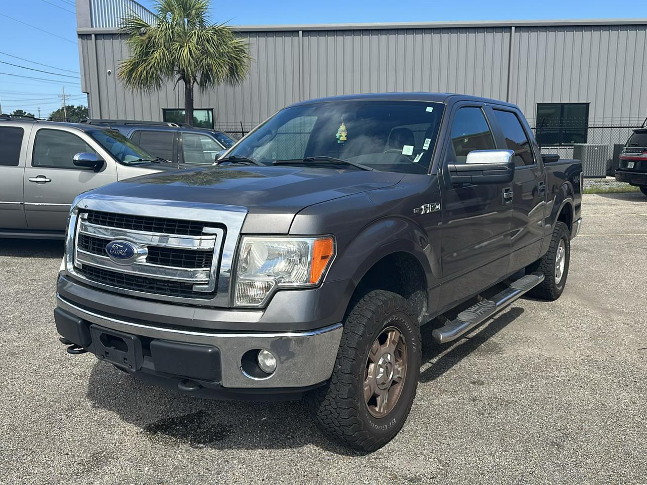 Ford F-150 4WD SuperCrew 145" XLT 2014