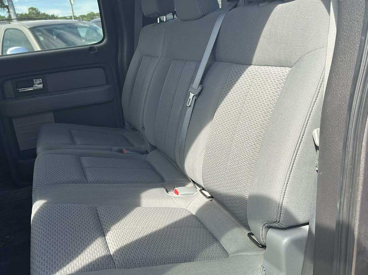 Ford F-150 4WD SuperCrew 145" XLT 2014