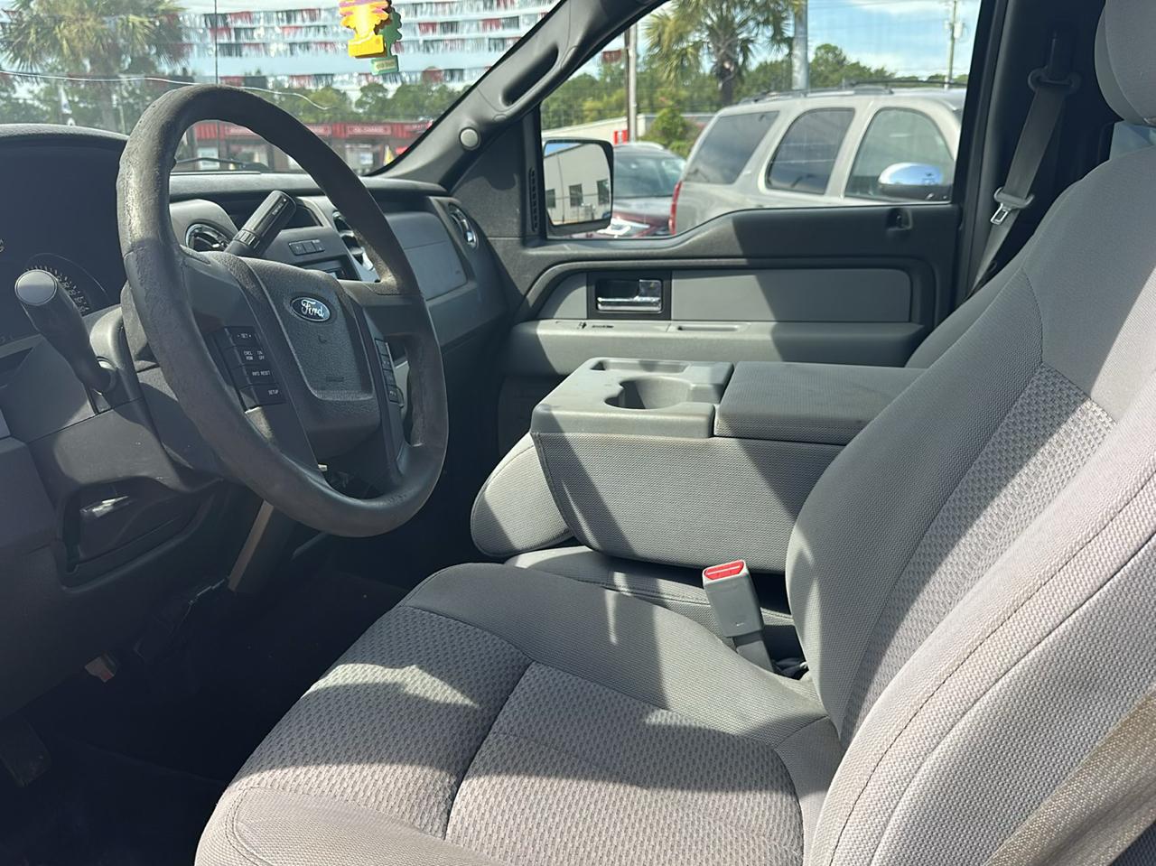 Ford F-150 4WD SuperCrew 145" XLT 2014