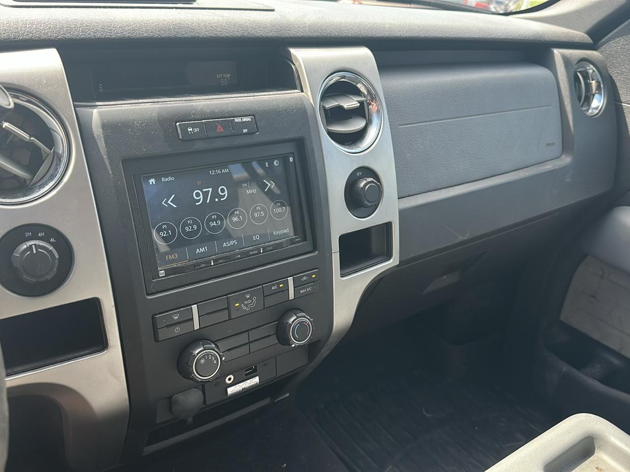 Ford F-150 4WD SuperCrew 145" XLT 2014
