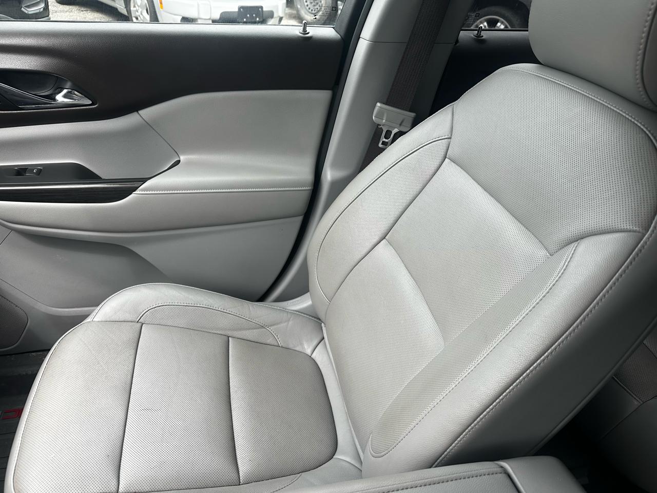 GMC Acadia SLT-1 FWD 2017