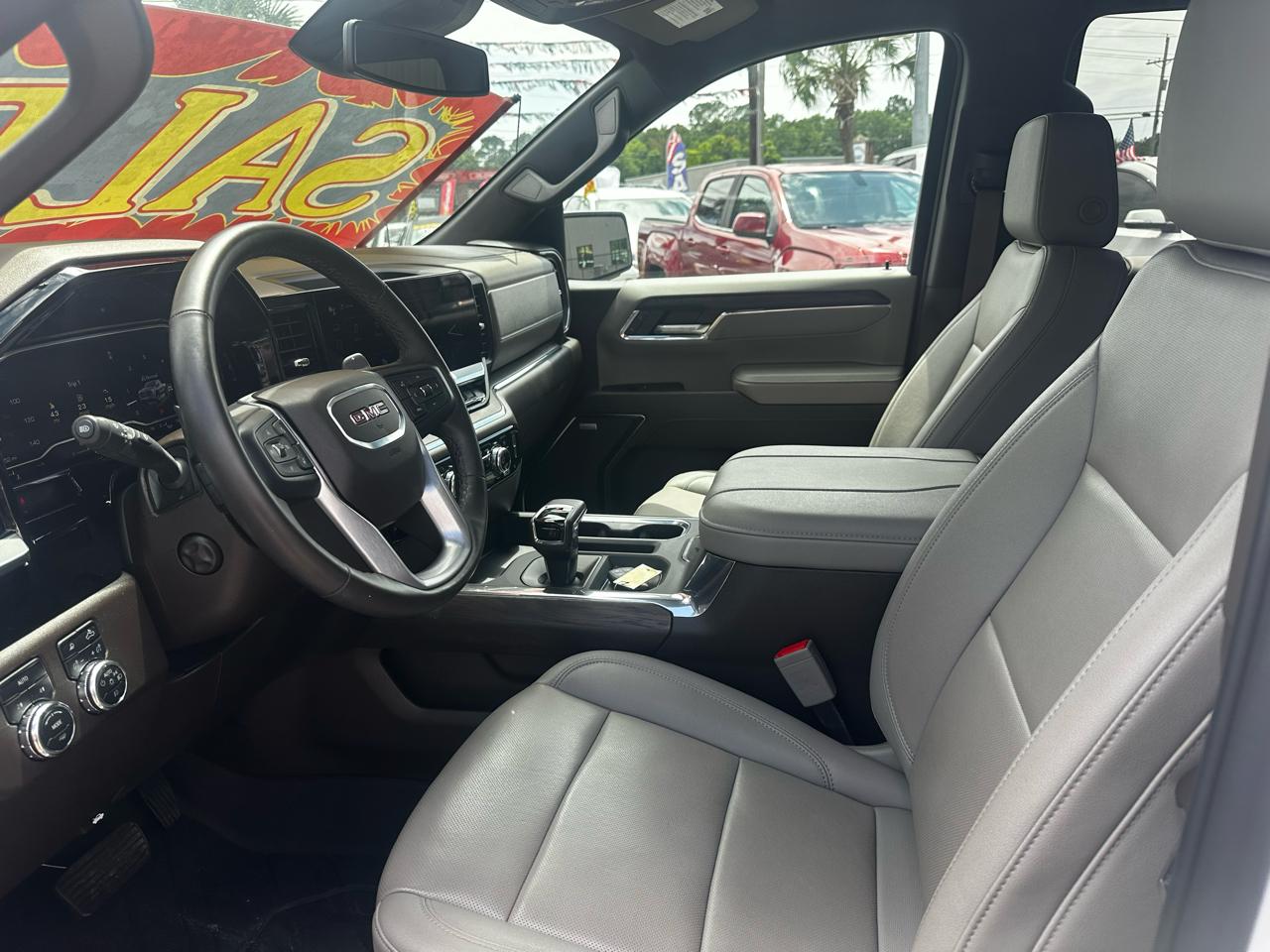 GMC Sierra 1500 SLT Crew Cab 4WD 2024