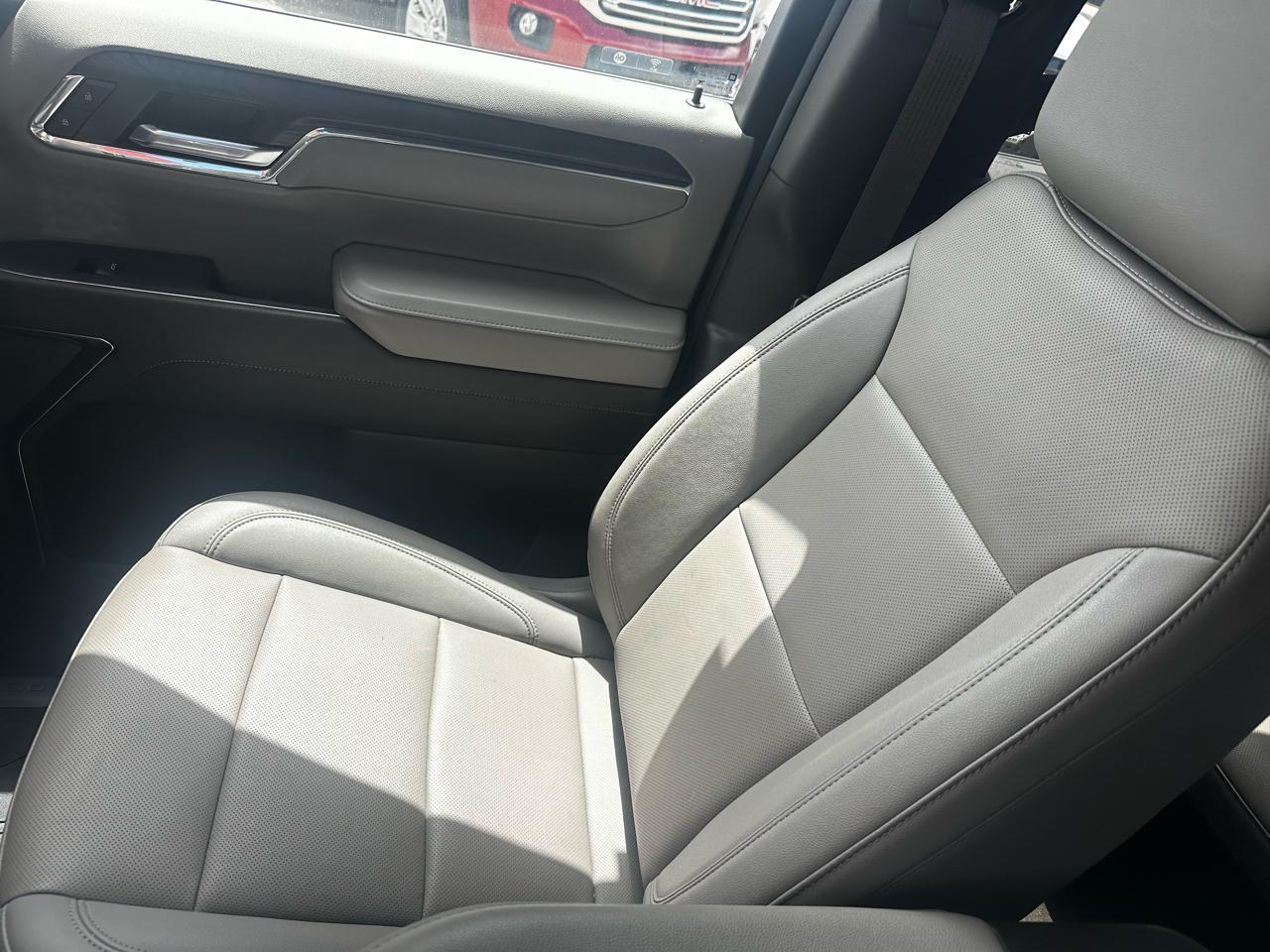 GMC Sierra 1500 SLT Crew Cab 4WD 2024