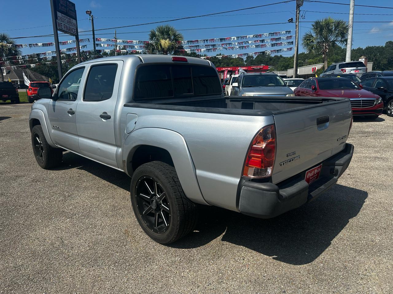 Toyota Tacoma PreRunner Double Cab V6 Automatic 2WD 2005