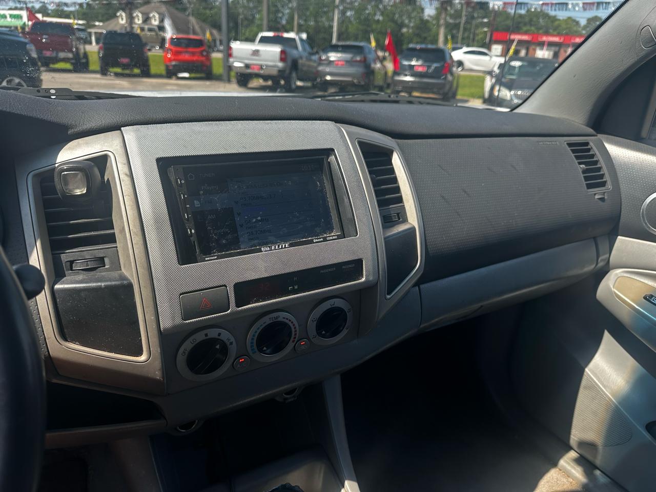 Toyota Tacoma PreRunner Double Cab V6 Automatic 2WD 2005