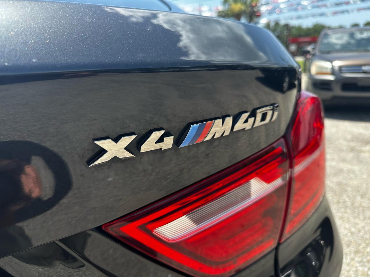 BMW X4 M40i Sports Activity Coupe 2017