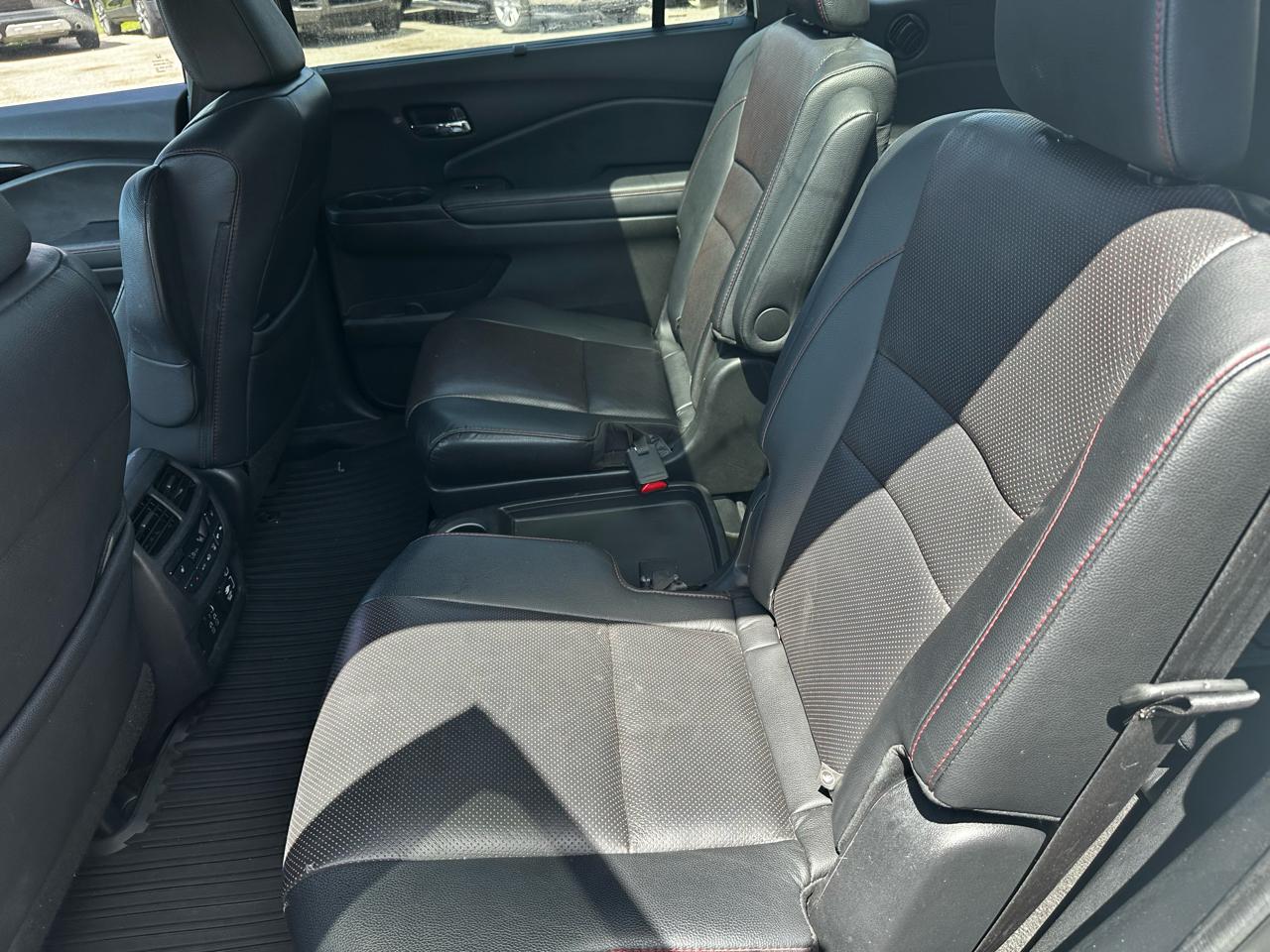 Honda Pilot Black Edition AWD 2022