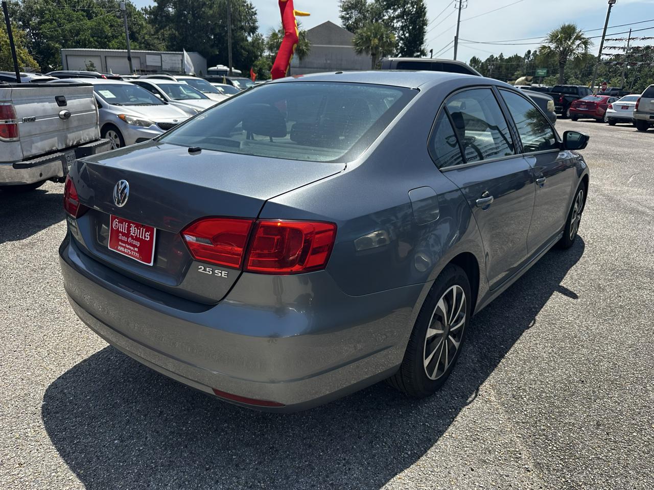 Volkswagen Jetta Sedan 4dr Auto SE 2012