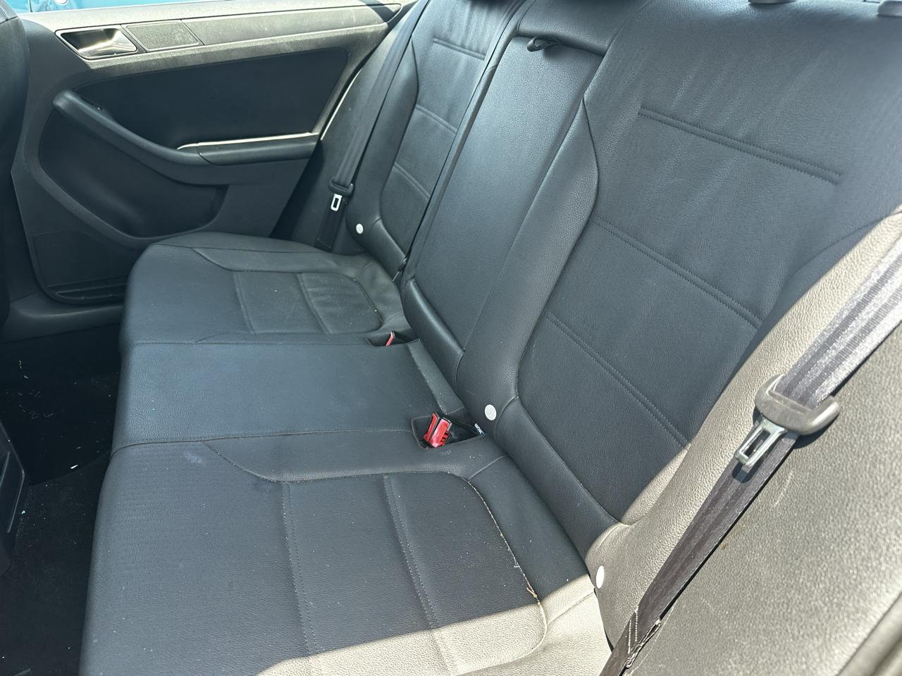 Volkswagen Jetta Sedan 4dr Auto SE 2012