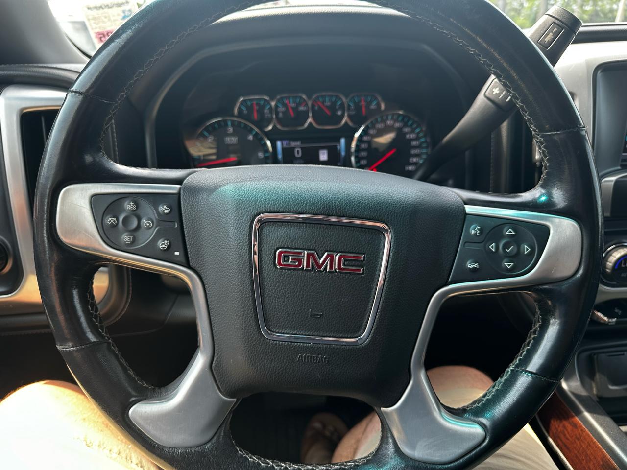 GMC Sierra 1500 4WD Crew Cab 143.5" SLT 2018