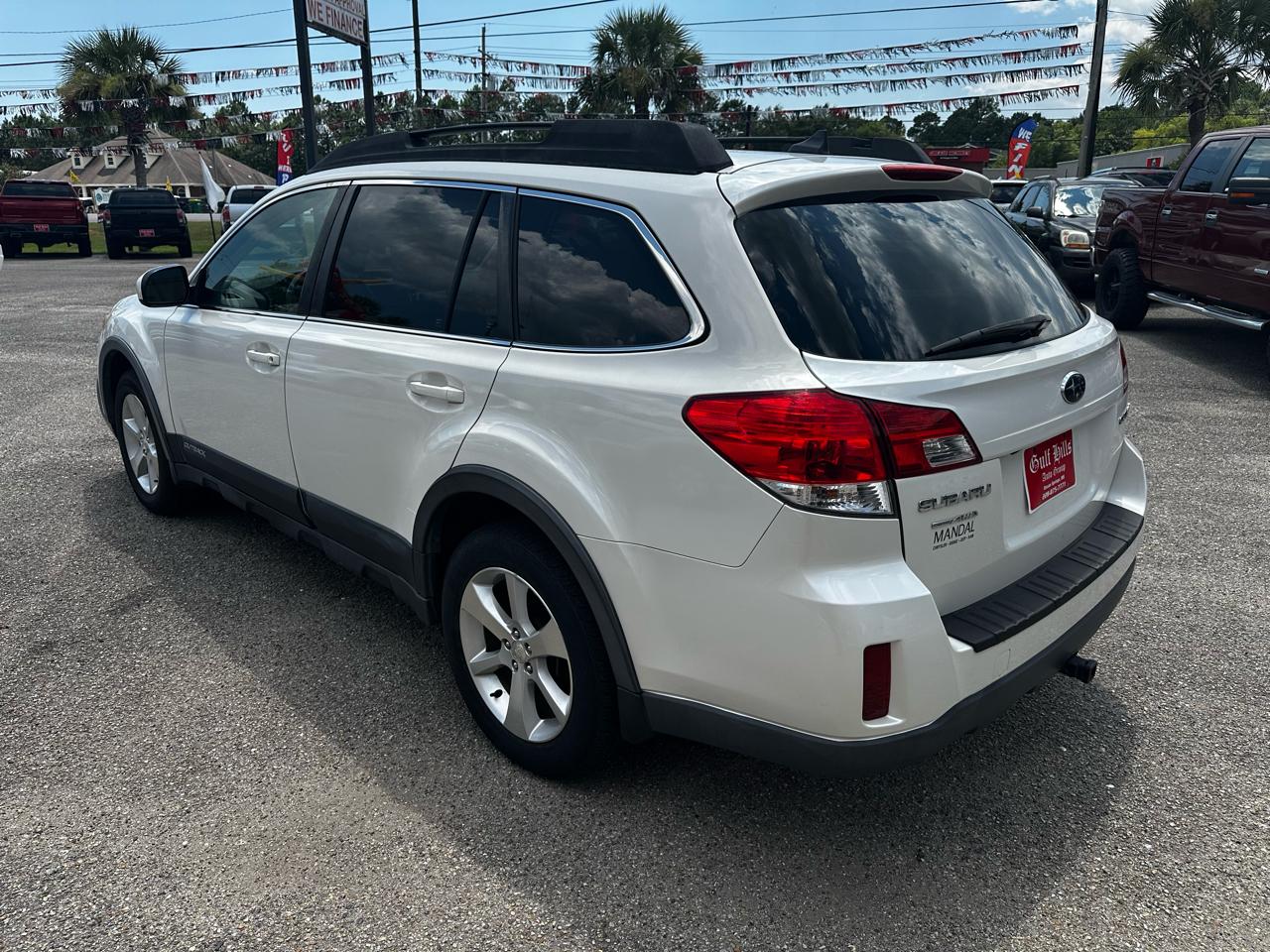 Subaru Outback 4dr Wgn H4 Auto 2.5i Limited 2014