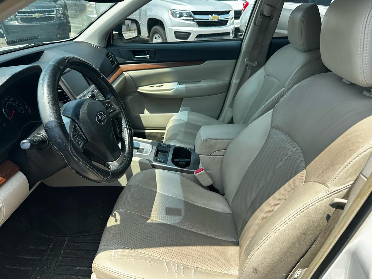 Subaru Outback 4dr Wgn H4 Auto 2.5i Limited 2014
