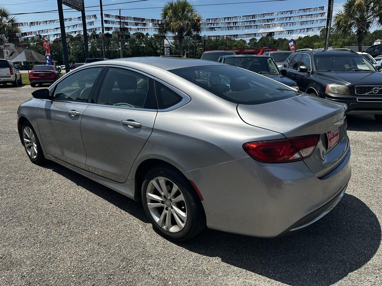 Chrysler 200 4dr Sdn Limited FWD 2015