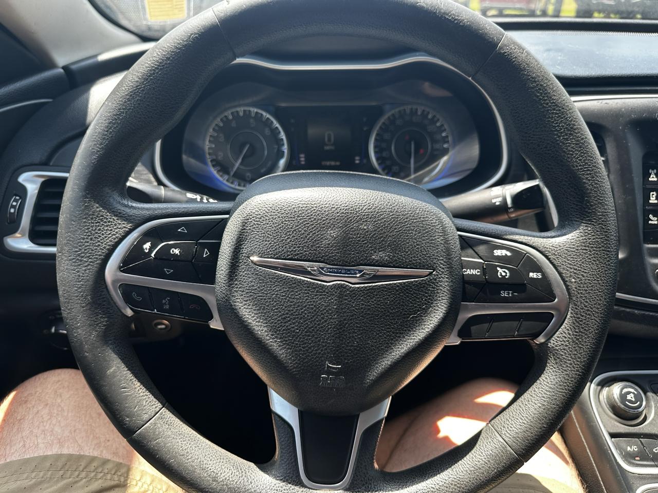 Chrysler 200 4dr Sdn Limited FWD 2015