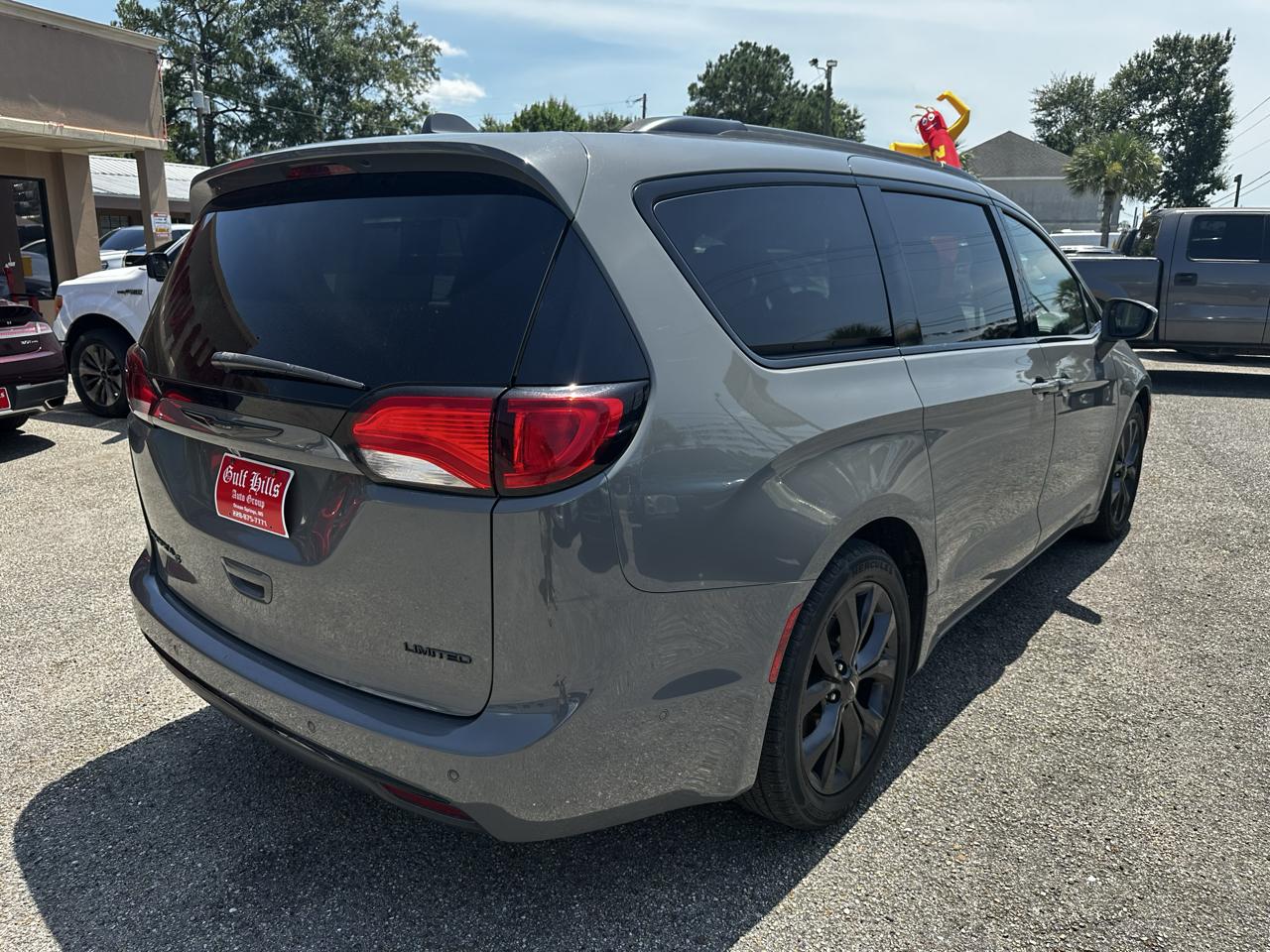 Chrysler Pacifica Limited FWD 2020