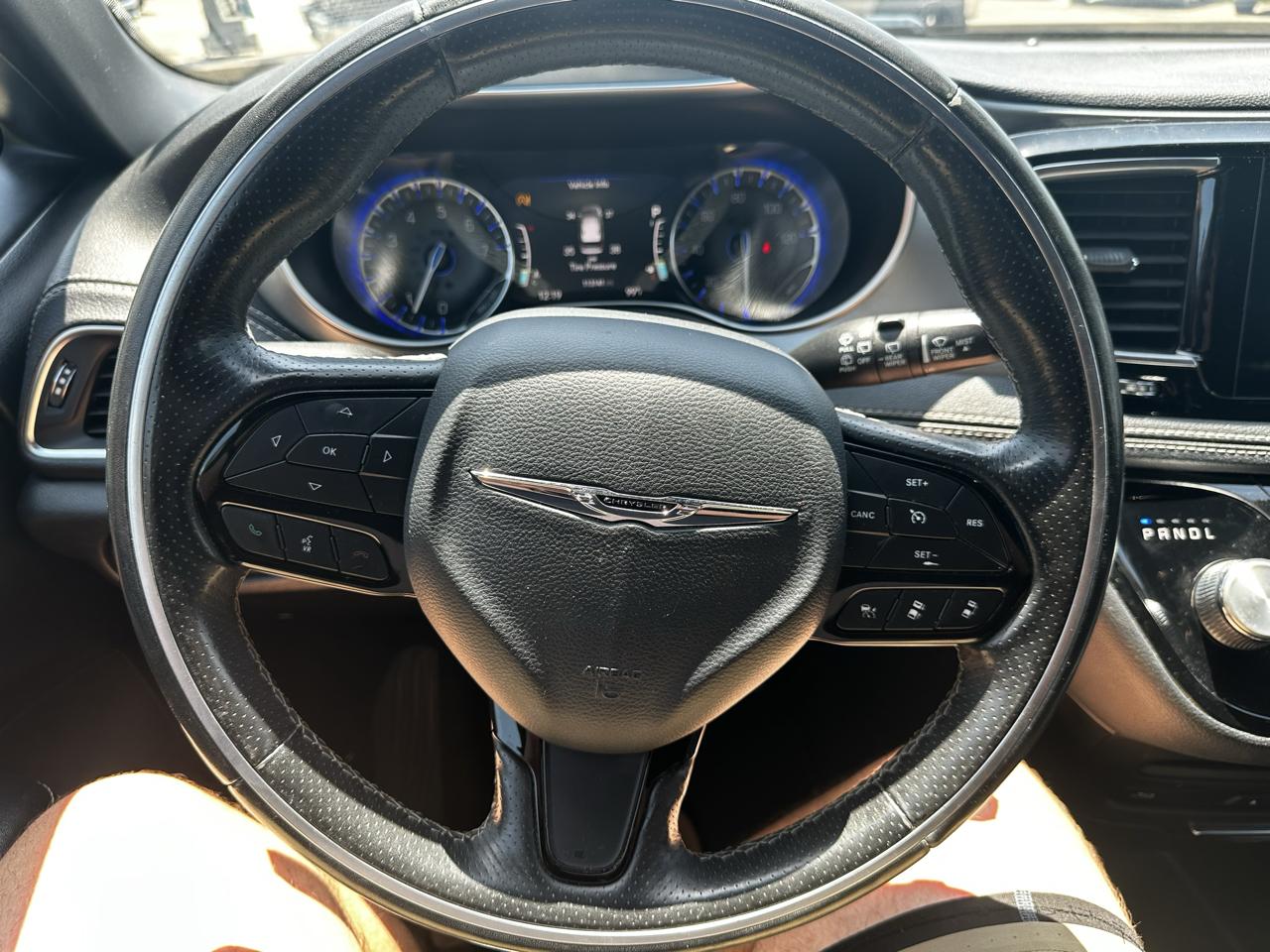 Chrysler Pacifica Limited FWD 2020
