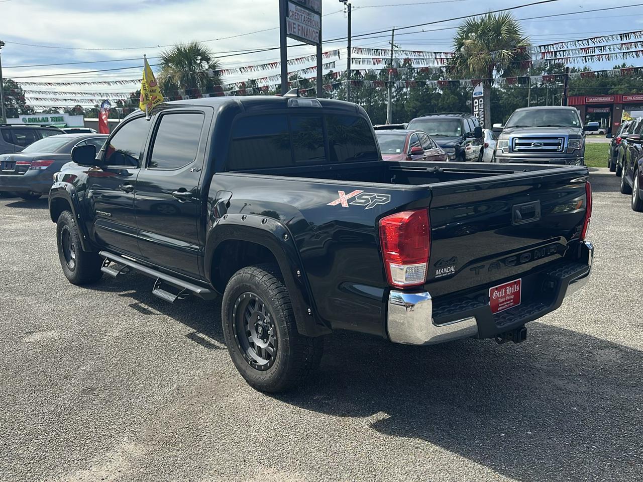 Toyota Tacoma TRD Off Road Double Cab 5' Bed V6 4x4 MT (Natl) 2017