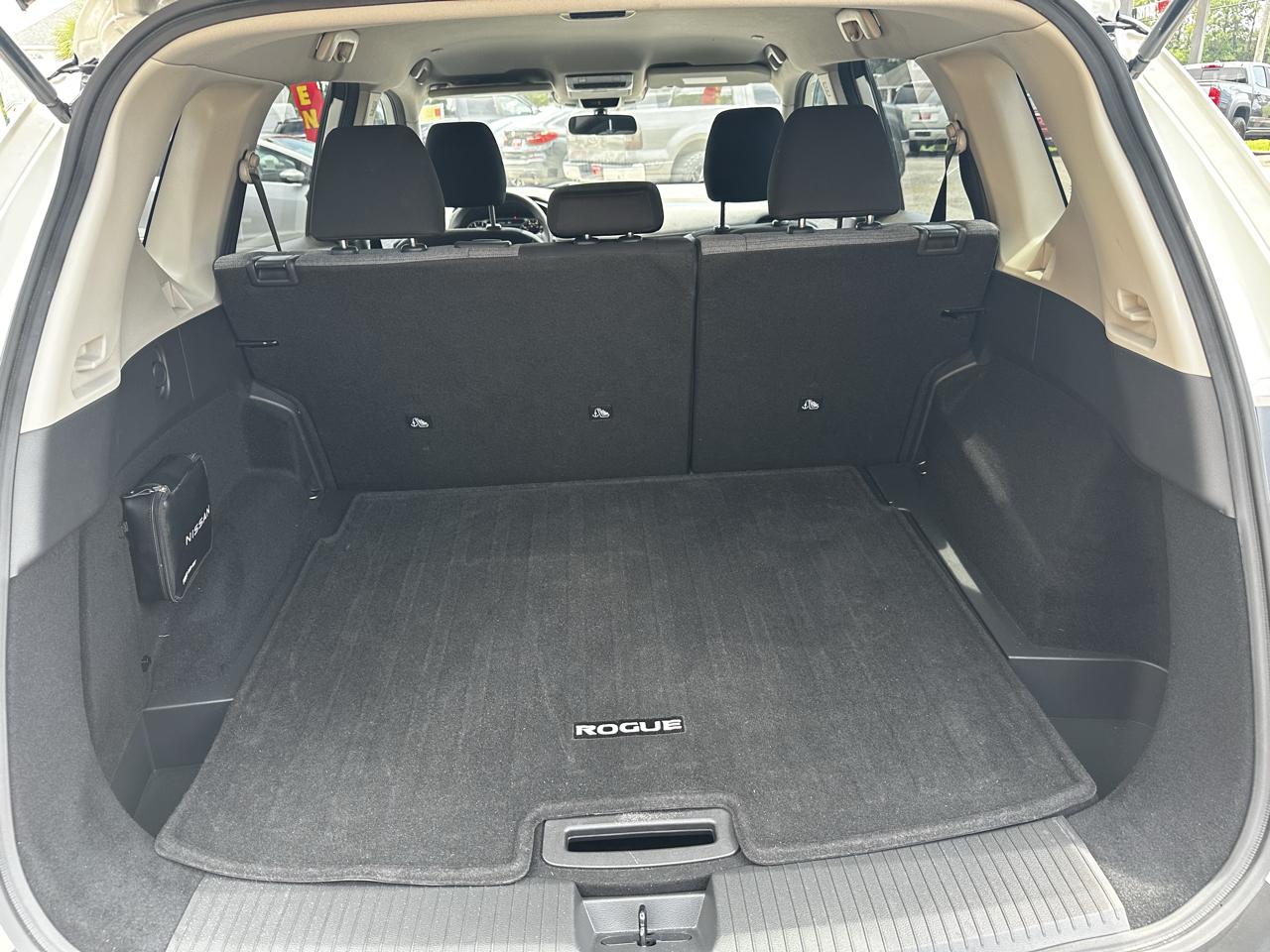 Nissan Rogue FWD SV 2022