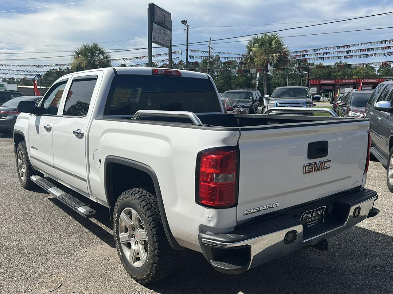 GMC Sierra 1500 4WD Crew Cab 143.5" SLT 2015