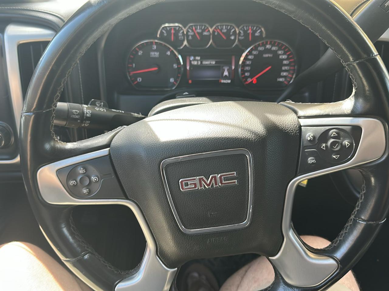 GMC Sierra 1500 4WD Crew Cab 143.5" SLT 2015