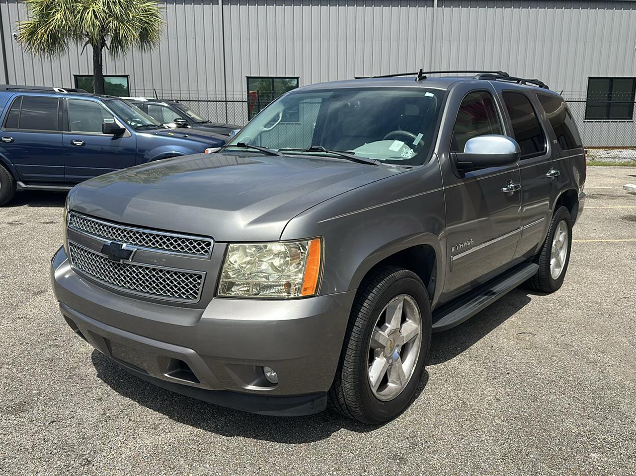 Chevrolet Tahoe 2WD 4dr 1500 LTZ 2009