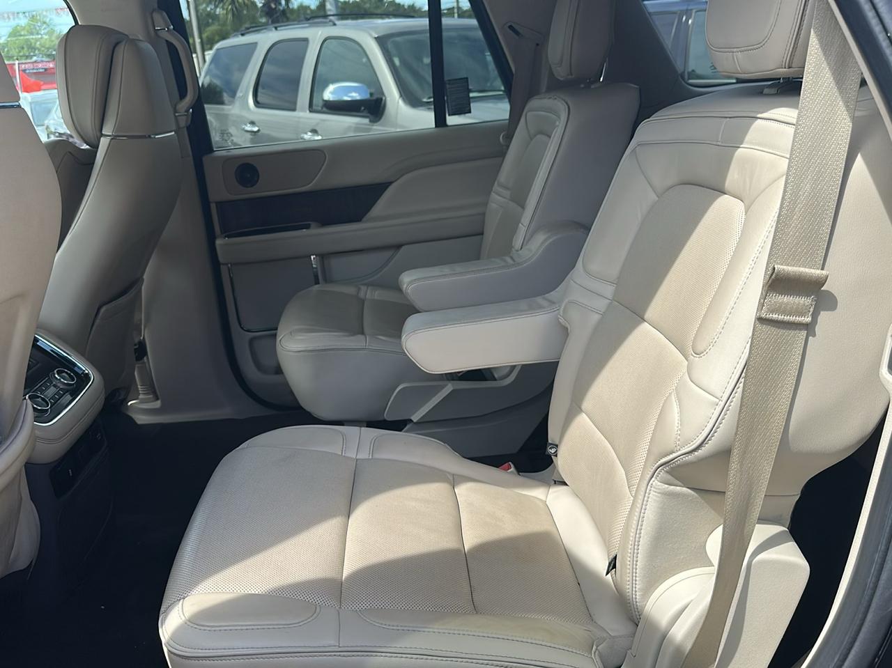 Lincoln Navigator 4x2 Select 2018