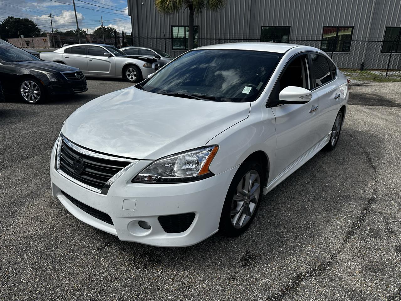 Nissan Sentra 4dr Sdn I4 CVT SR 2015