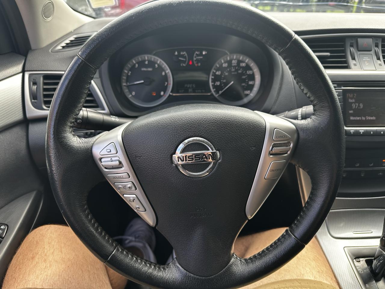 Nissan Sentra 4dr Sdn I4 CVT SR 2015