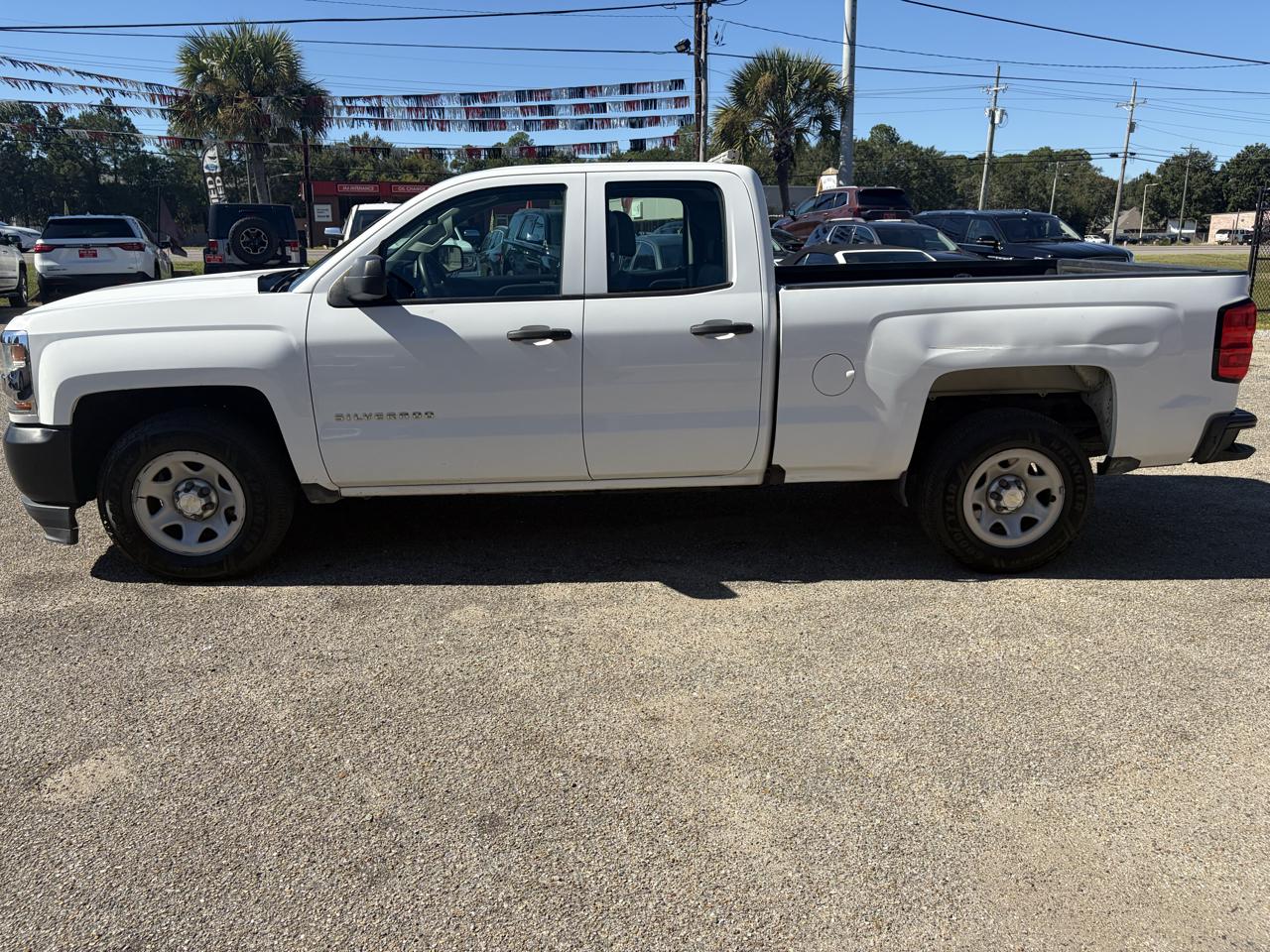 Chevrolet Silverado 1500 2WD Double Cab 143.5" Work Truck 2017