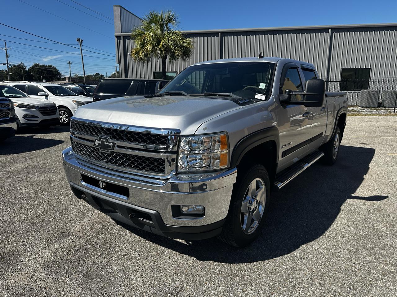 Chevrolet Silverado 2500HD 4WD Crew Cab 153.7" LTZ 2011