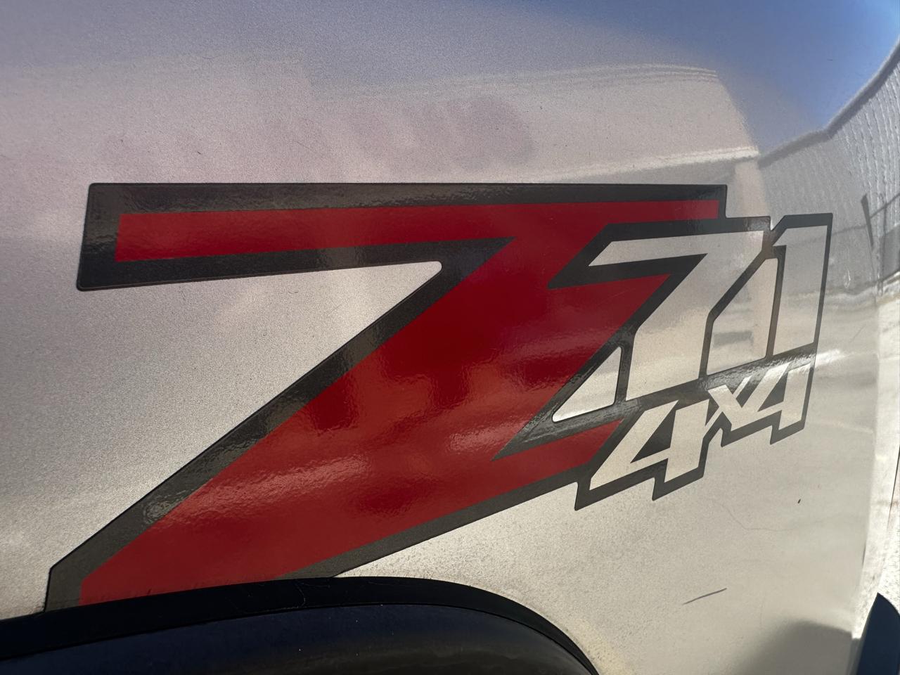Chevrolet Silverado 2500HD 4WD Crew Cab 153.7" LTZ 2011