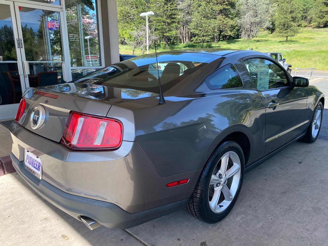 Ford Mustang GT Coupe 2010