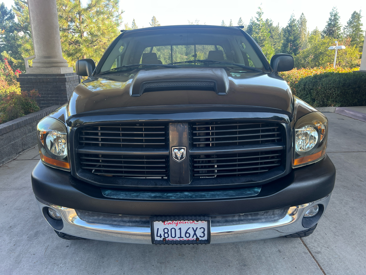 2006 Dodge Ram SLT photo 2