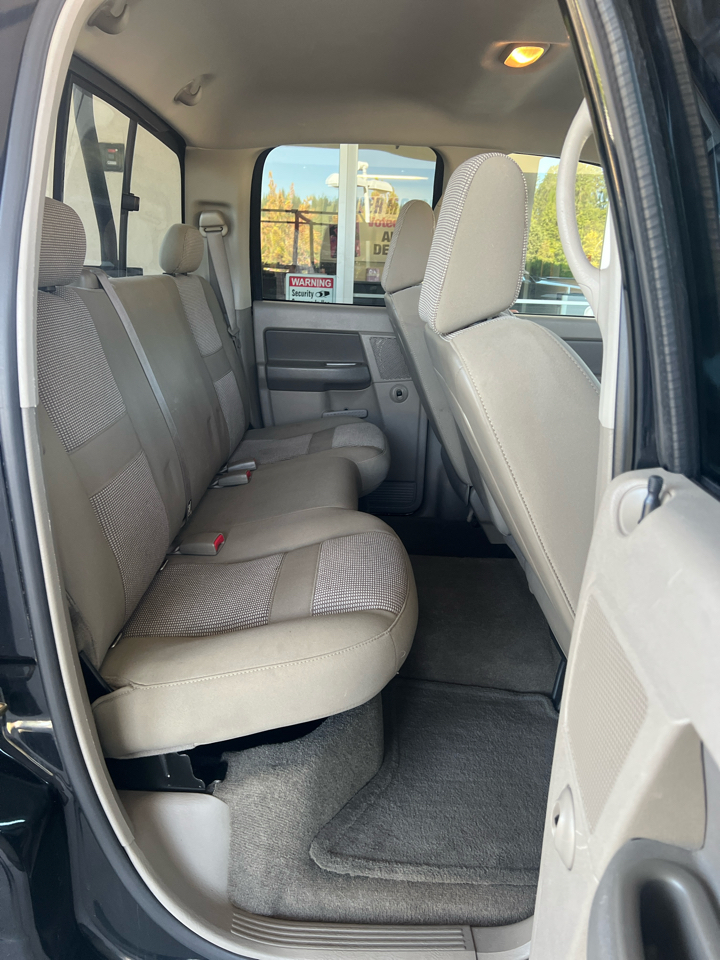 2006 Dodge Ram SLT photo 13