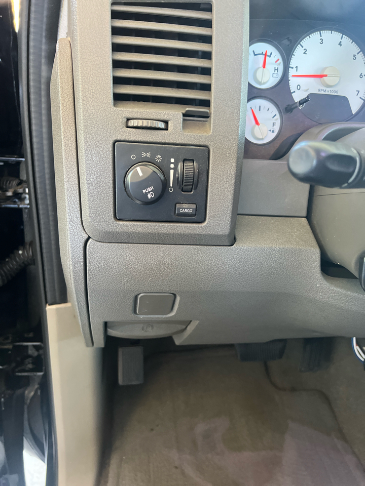 2006 Dodge Ram SLT photo 18