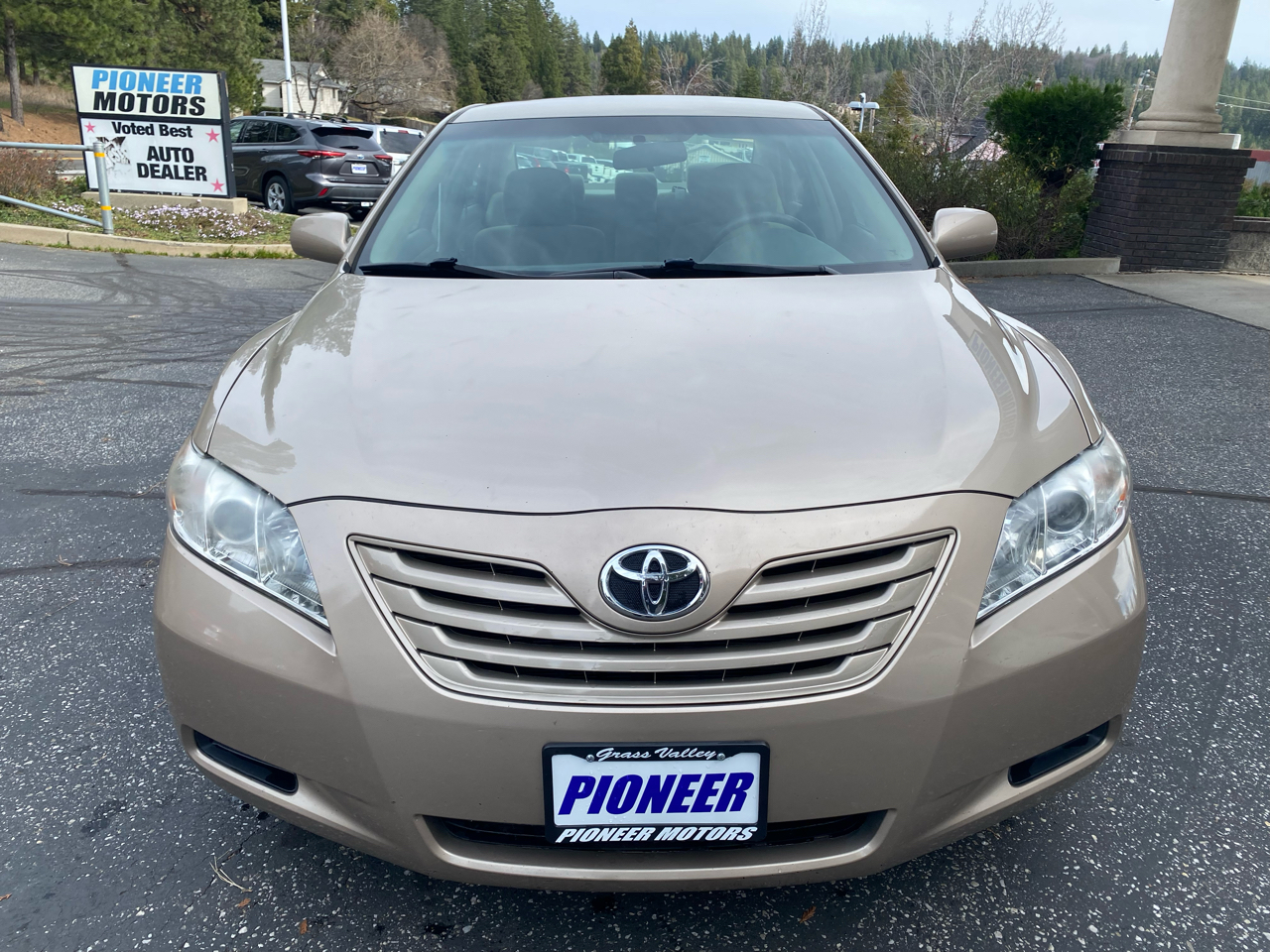 Toyota Camry 4dr Sdn LE Auto 2009