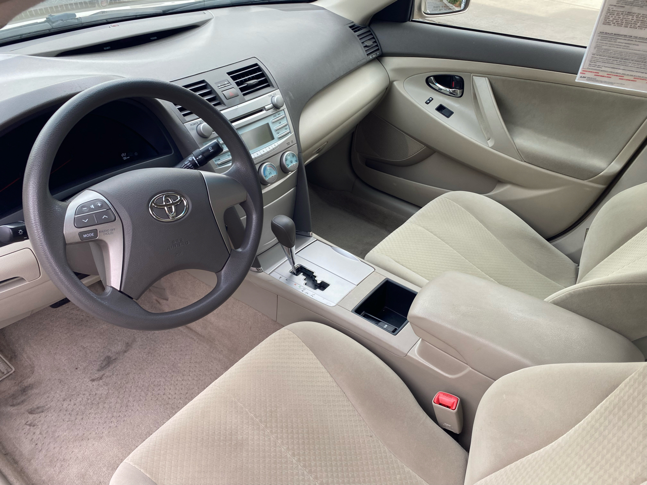 Toyota Camry 4dr Sdn LE Auto 2009