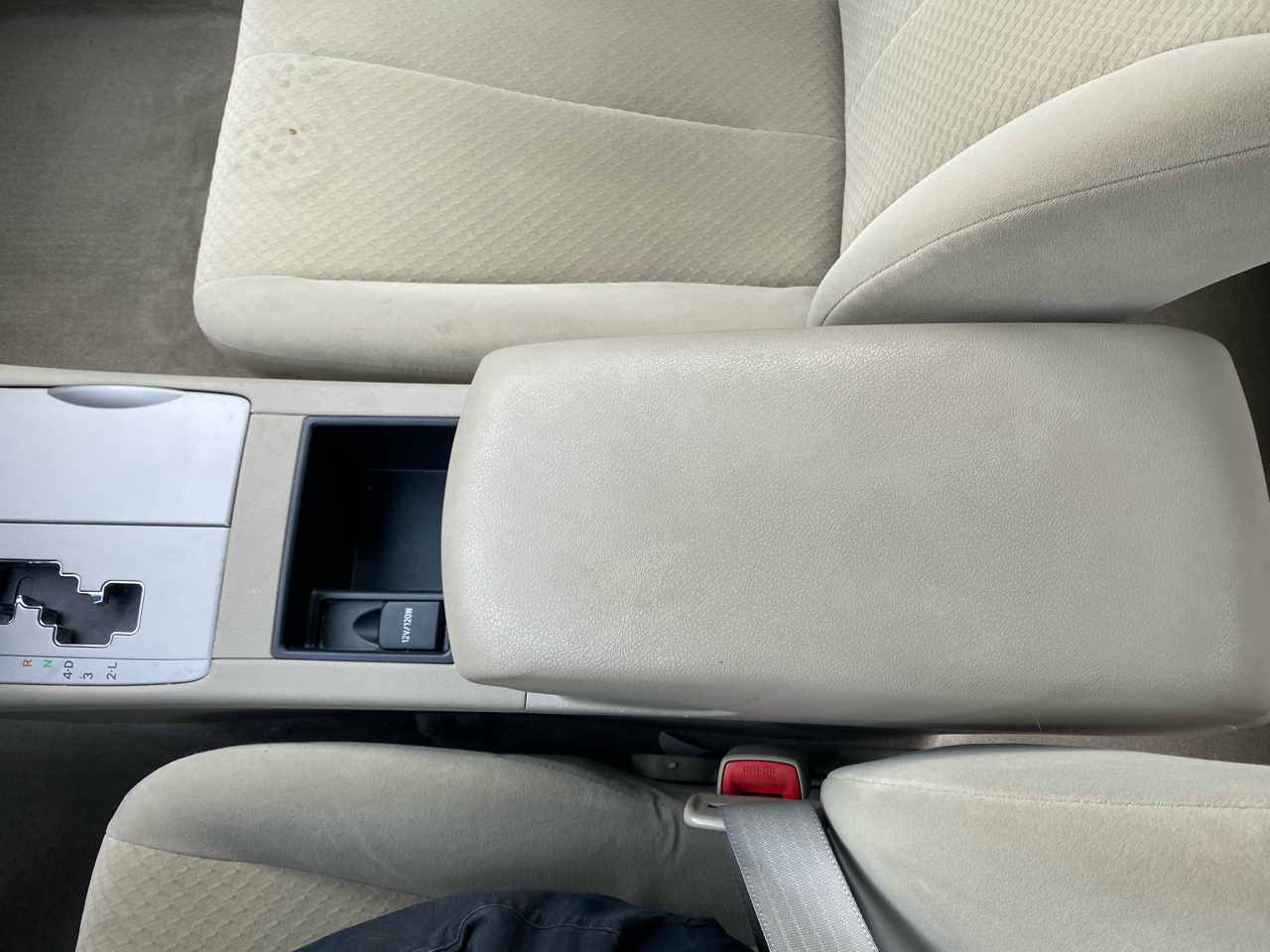 Toyota Camry 4dr Sdn LE Auto 2009