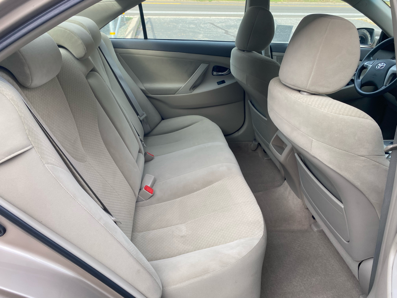 Toyota Camry 4dr Sdn LE Auto 2009