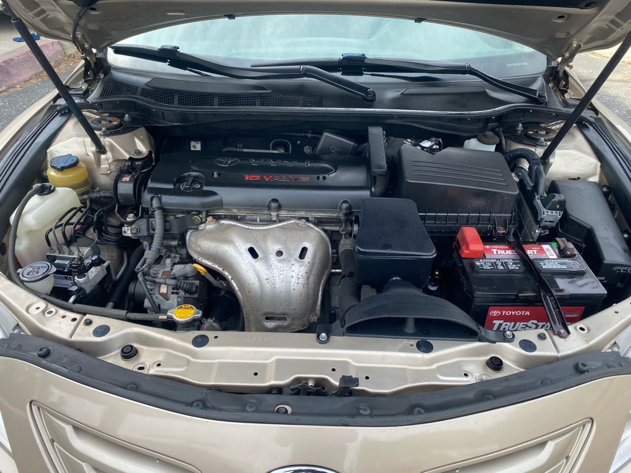 Toyota Camry 4dr Sdn LE Auto 2009