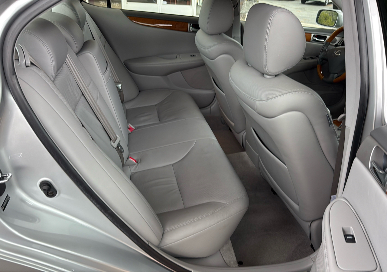 2005 Lexus ES 330 photo 9