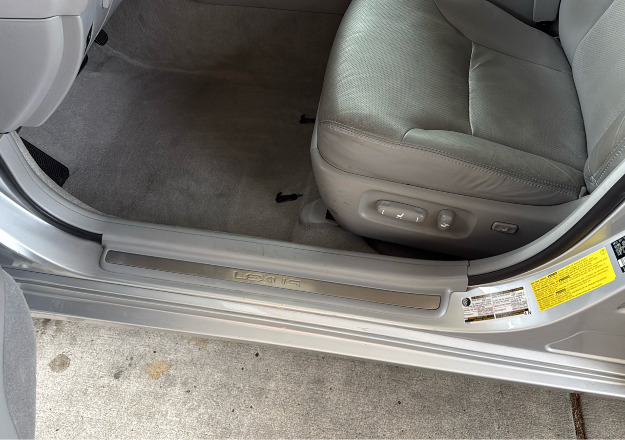 2005 Lexus ES 330 photo 15