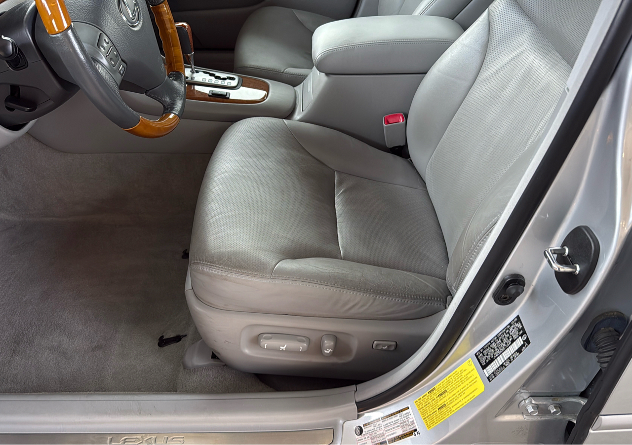 2005 Lexus ES 330 photo 16